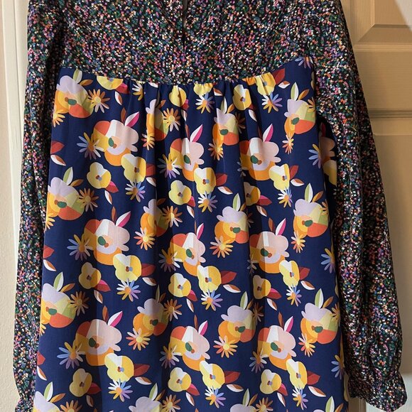 NEW Women's SSYS Two Fabric Navy Floral Design Long Sleeve Blouse - Small - Picture 2 of 3